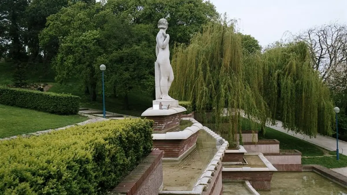 Visite du parc de la Butte-du-Chapeau-Rouge