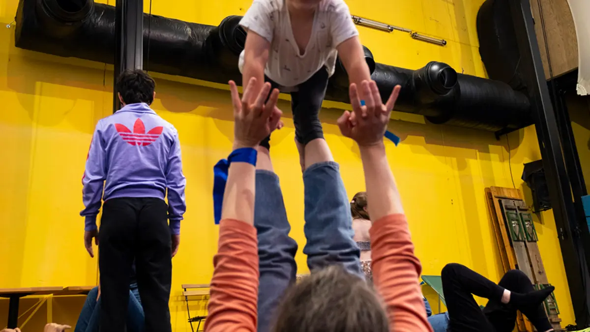 Ateliers cirque baby-parents pour s'amuser en famille