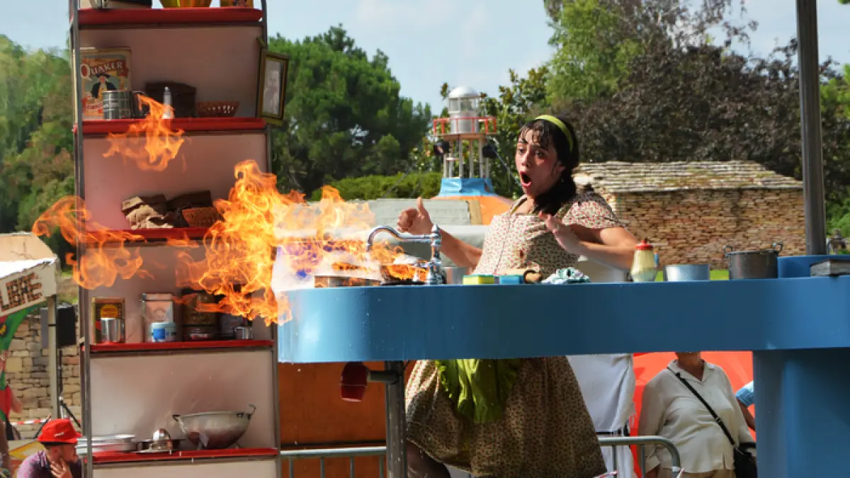 Spectacle Théâtre de Rue "La Cuisinière"