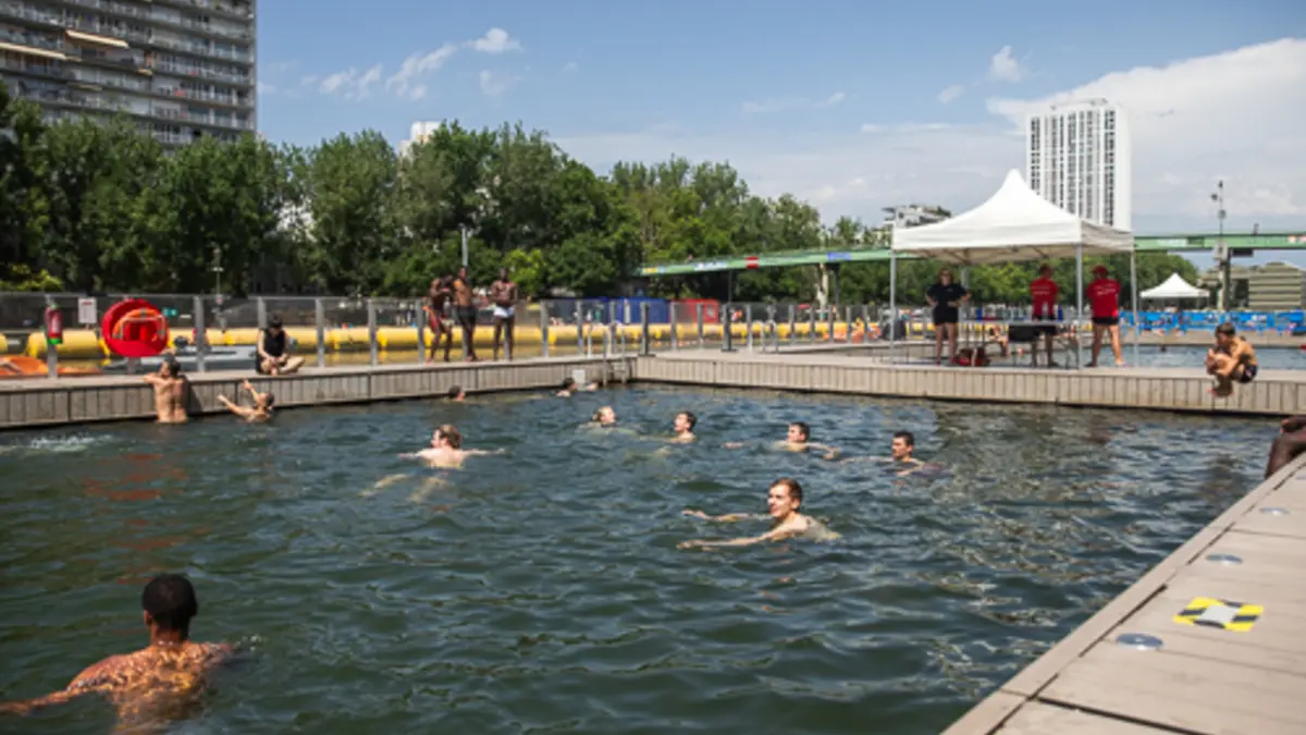 Baignade estivale - Bassin de La Villette
