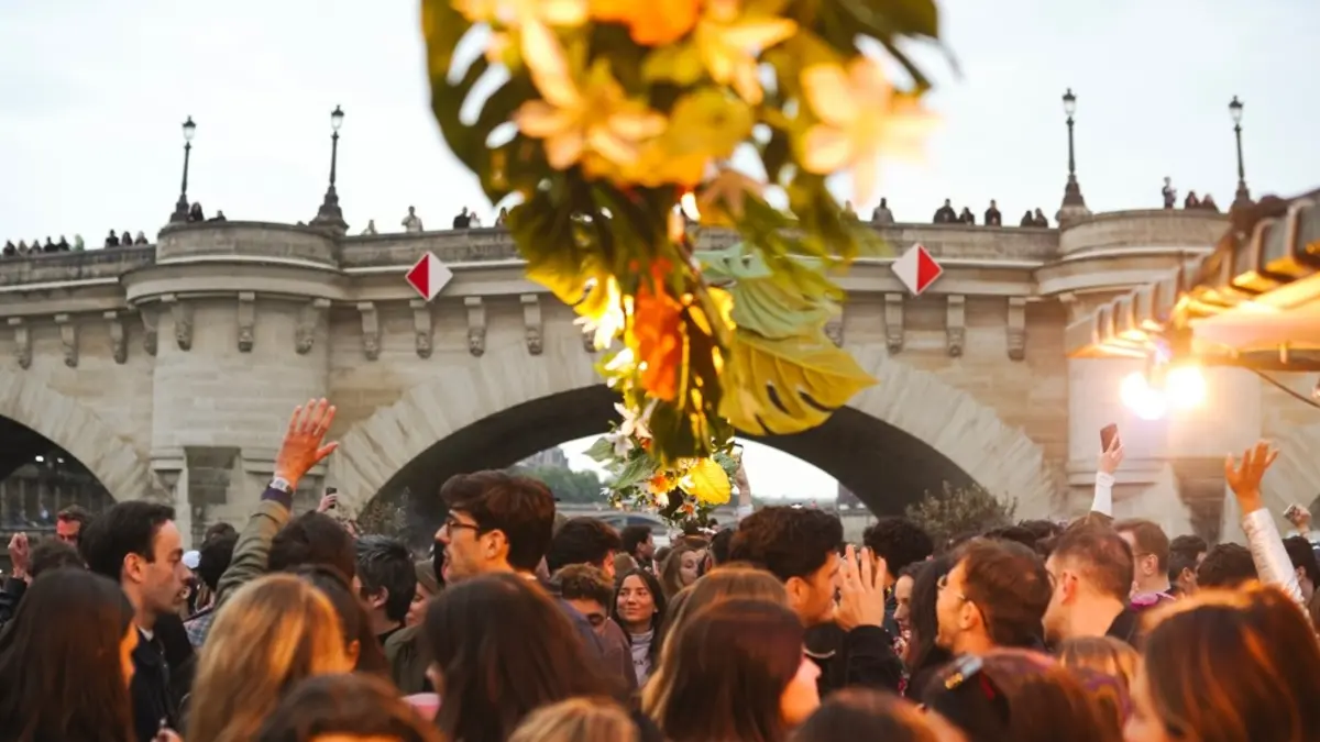 Croisières DiscoDisco tous les mardis de l'été sur la Seine !