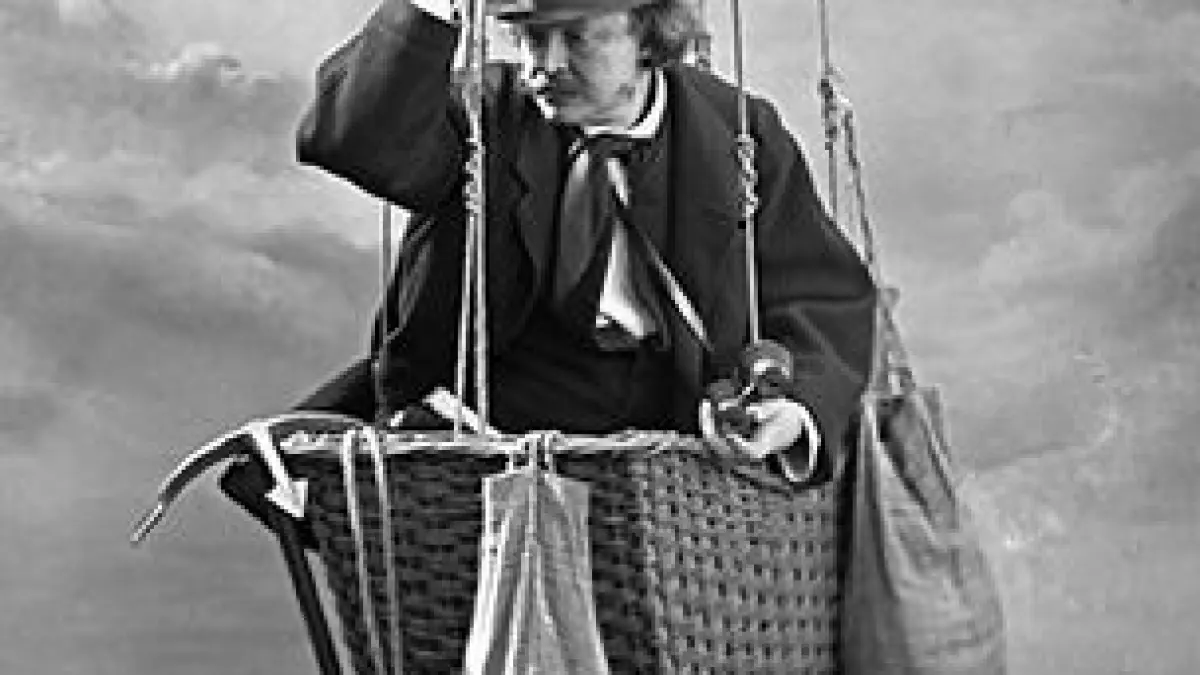 Les collections de la Médiathèque du patrimoine et de la photographie au fort de Saint-Cyr