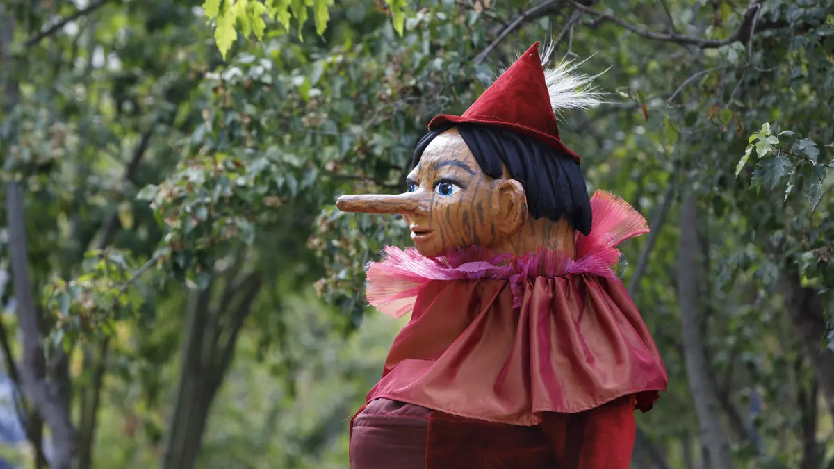 L'exposition et la grande parade des marionnettes géantes de Courant d'Art Frais