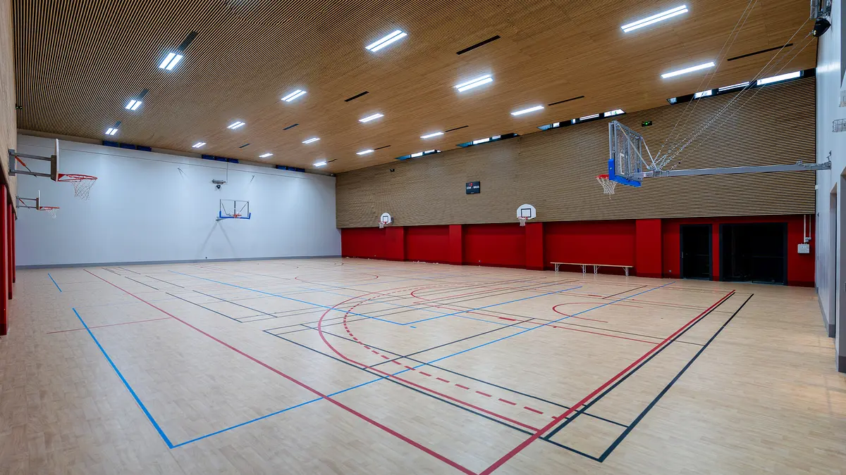 Paris sport proximité : badminton et tennis de table au gymnase Chapelle International